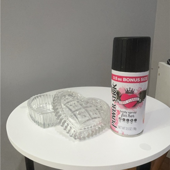 Brand New Soft Floral Scent Power Stick for Her - Picture 3 of 5